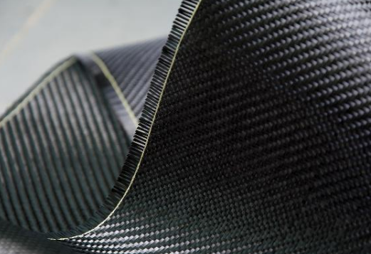 研究人员研发新技术石墨烯能让碳纤维变得更硬更坚固且更便宜